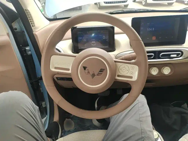 Wuling Hongguang Mini EV — Фото автомобиля 6