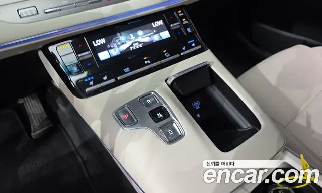 Hyundai Grandeur New — Фото автомобиля 12