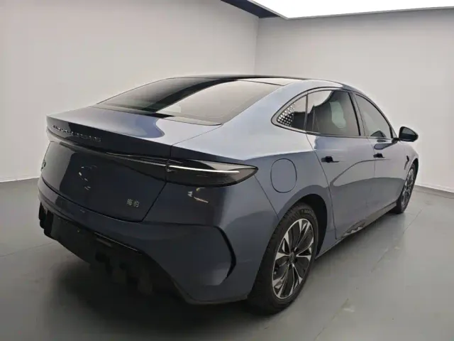 BYD Seal — Фото автомобиля 6