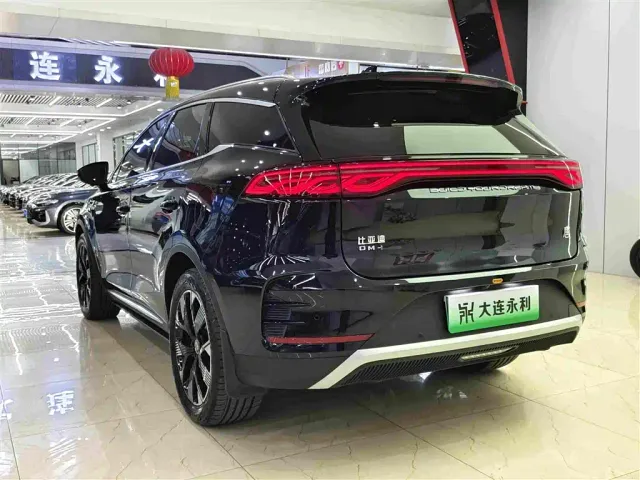BYD Tang — Фото автомобиля 6