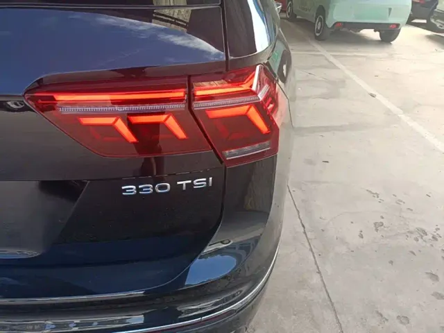 Volkswagen Tiguan L — Фото автомобиля 7