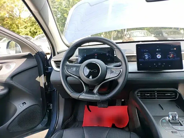 BYD Seal 05 DM-i — Фото автомобиля 6