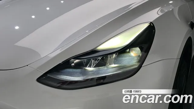 Tesla Model Y — Фото автомобиля 7