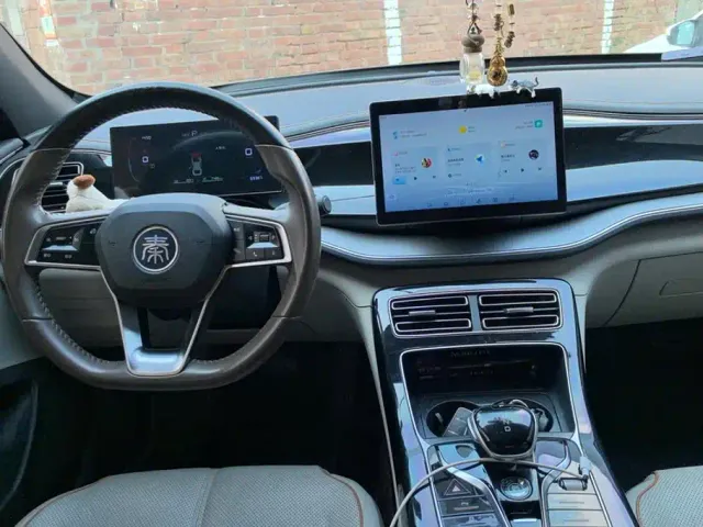 BYD Qin PLUS — Фото автомобиля 12