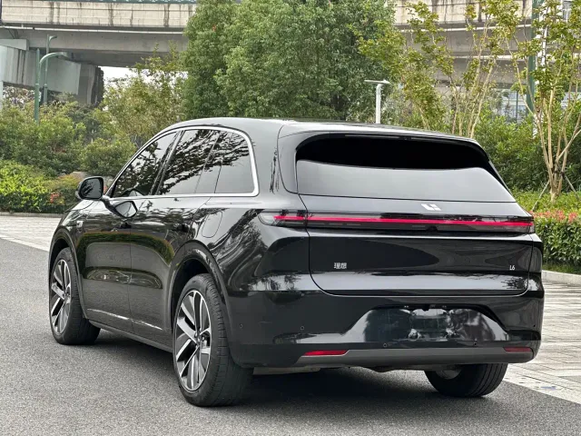 Li Auto L6 — Фото автомобиля 4