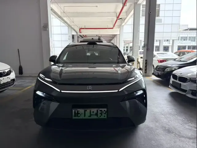 BYD Tang L — Фото автомобиля 2