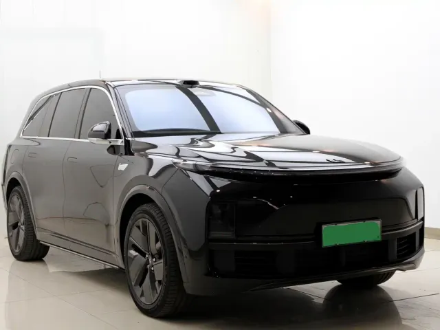 Li Auto L9 — Фото автомобиля 3