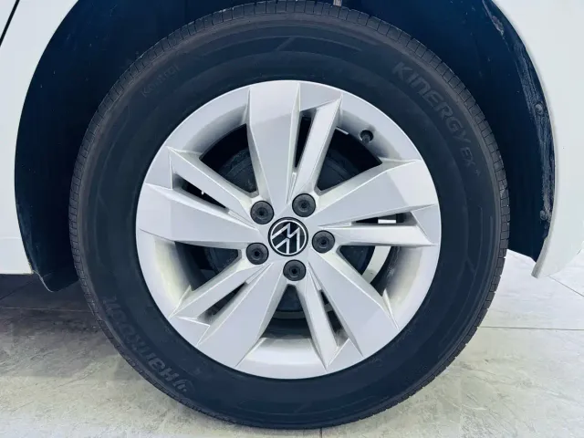 Volkswagen Polo — Фото автомобиля 16