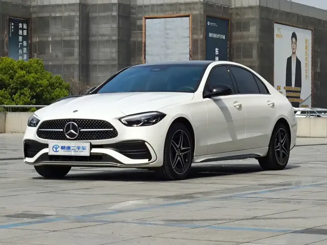 Фотография автомобиля — Mercedes-Benz C-Class