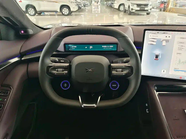 Xpeng P7 — Фото автомобиля 14