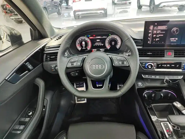 Audi A4L — Фото автомобиля 10