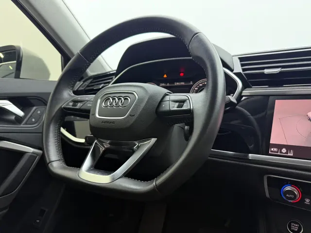 Audi Q3 — Фото автомобиля 13