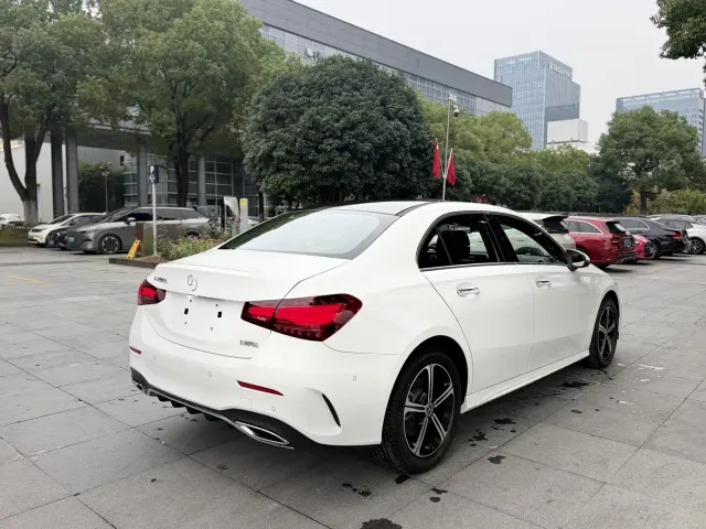 Mercedes-Benz A-Class — Фото автомобиля 4