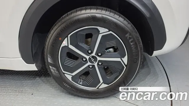Kia Niro Prestige — Фото автомобиля 19