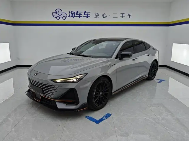 Фотография автомобиля — Changan UNI-V
