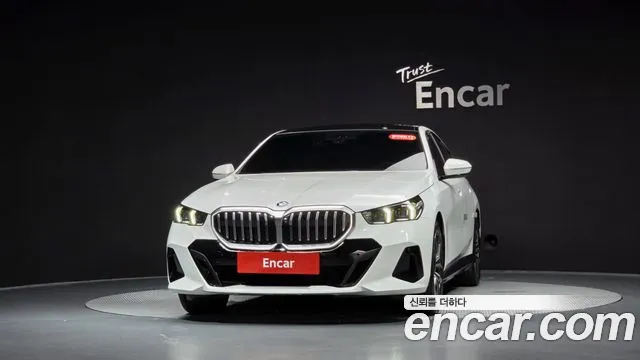 BMW 5-Series — Фото автомобиля 3