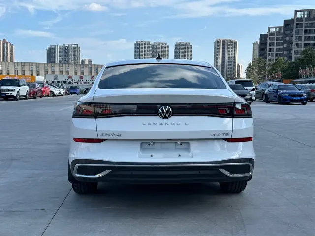 Volkswagen Lamando — Фото автомобиля 5