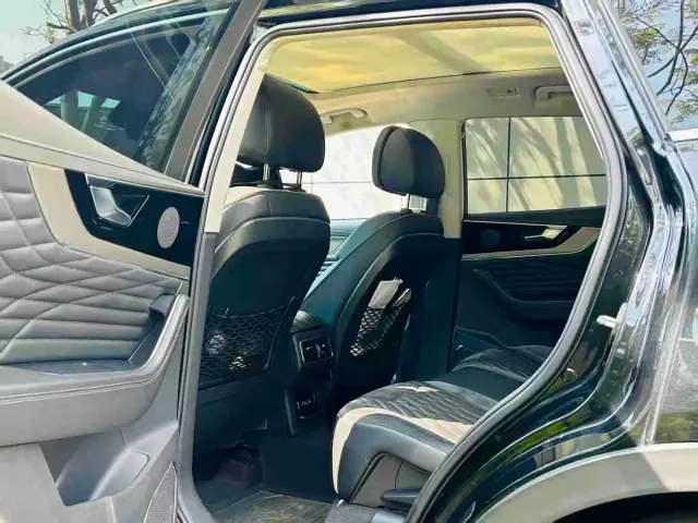 Hongqi HS5 — Фото автомобиля 6