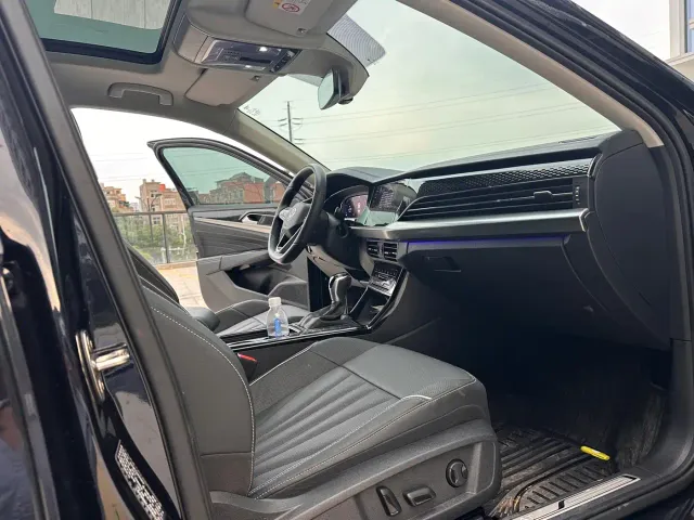 Volkswagen Passat — Фото автомобиля 12