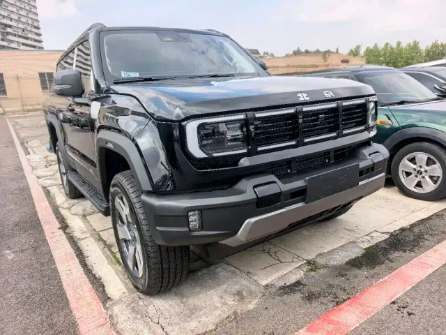 BAIC BJ40 — Фото автомобиля 2