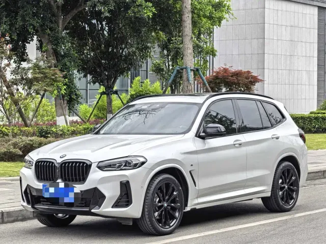 Фотография автомобиля — BMW X3