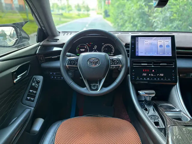 Toyota Avalon — Фото автомобиля 6