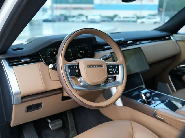 Land Rover Range Rover — Фото автомобиля 9