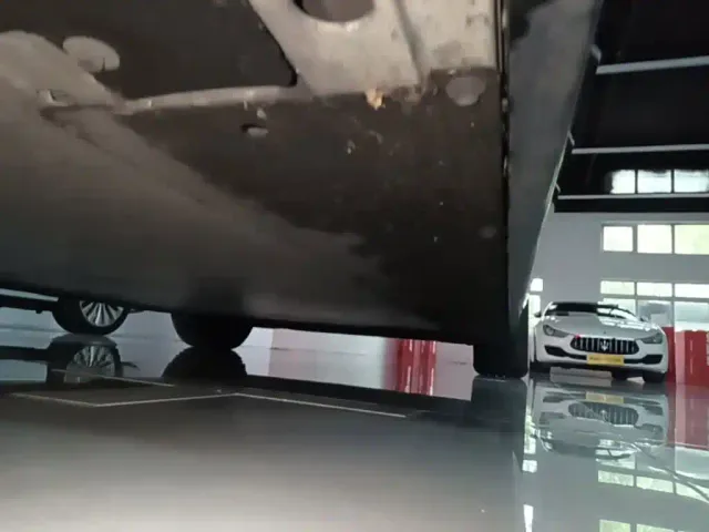 Li Auto MEGA — Фото автомобиля 21