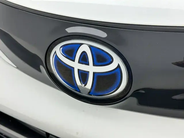 Toyota Sienna — Фото автомобиля 22
