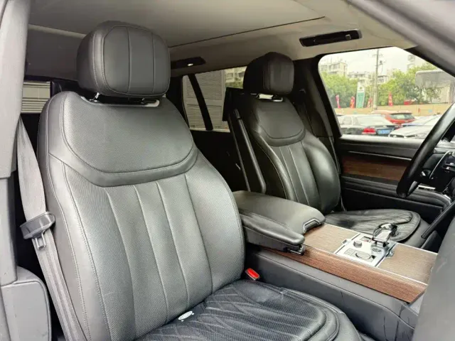 Land Rover Range Rover — Фото автомобиля 14