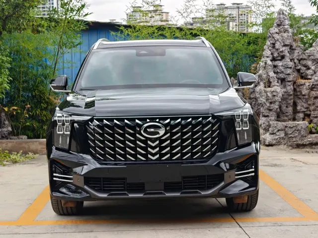 GAC Trumpchi GS8 — Фото автомобиля 2