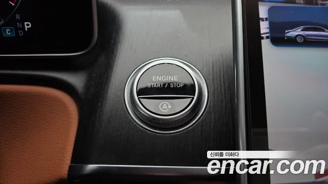 Mercedes-Benz S-Class — Фото автомобиля 17