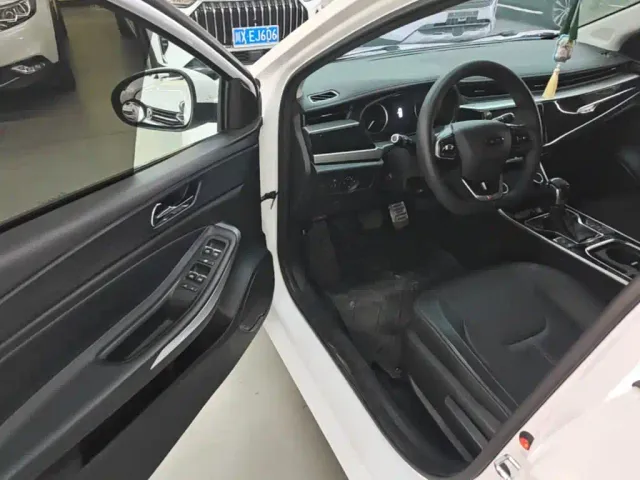 Chery Arrizo 5 — Фото автомобиля 14