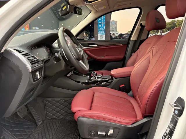 BMW X3 — Фото автомобиля 12