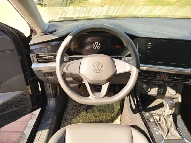 Volkswagen Passat — Фото автомобиля 10