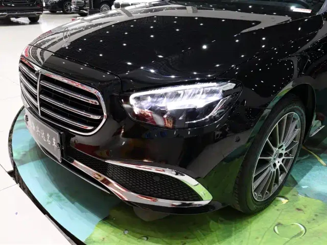 Mercedes-Benz E-Class — Фото автомобиля 22