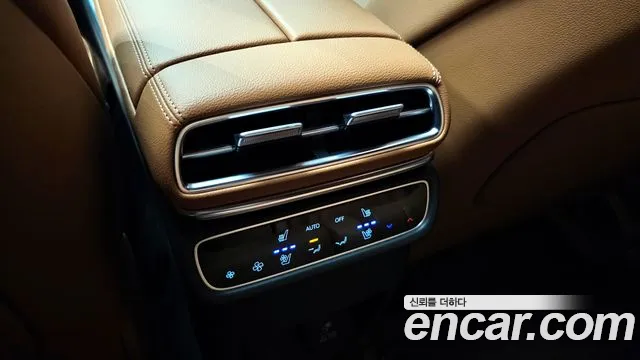 Genesis GV80 2.5T Бензин 2WD — Фото автомобиля 17