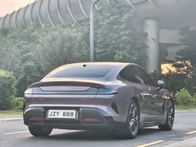 Xiaomi Auto Xiaomi SU7 2024 AWD Extended Range Advanced Smart Driving Max Edition — Фото автомобиля 7