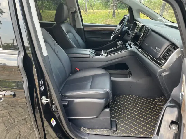 GAC Trumpchi M8 — Фото автомобиля 14