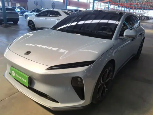 Фотография автомобиля — Nio ET5 Touring