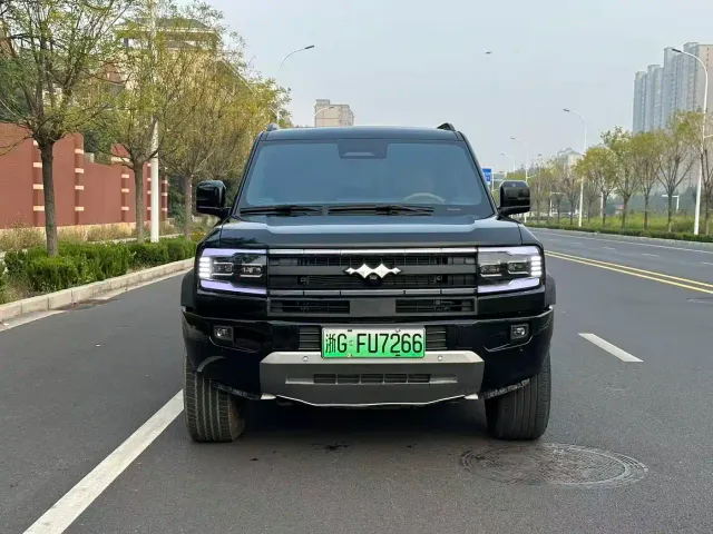 BYD FangChengBao Leopard 5 — Фото автомобиля 2