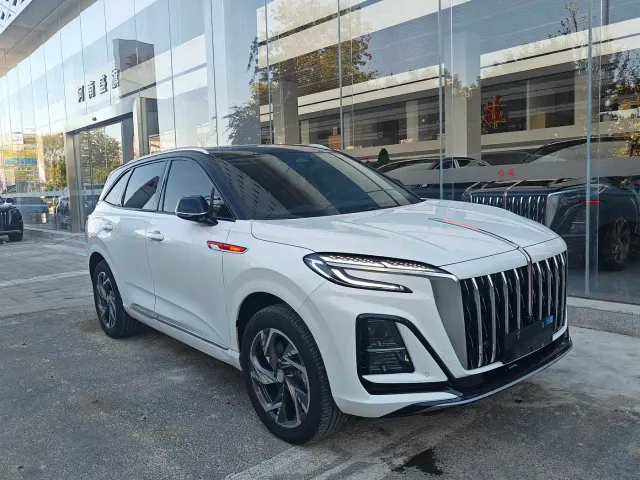 Hongqi HS3 PHEV — Фото автомобиля 3