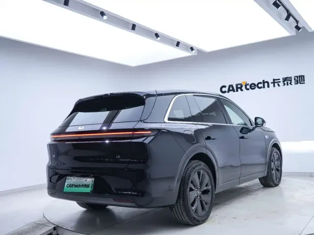 Li Auto L6 — Фото автомобиля 22