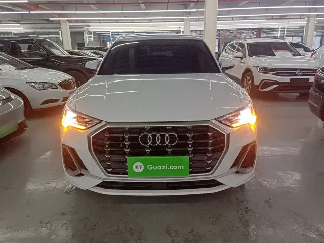 Audi Q3 — Фото автомобиля 2