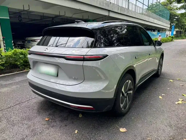 Nio ES6 — Фото автомобиля 6