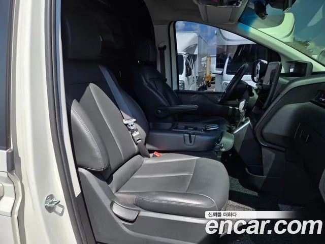 Hyundai Staria — Фото автомобиля 10