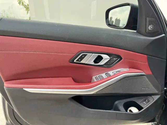 BMW 3 Series — Фото автомобиля 10