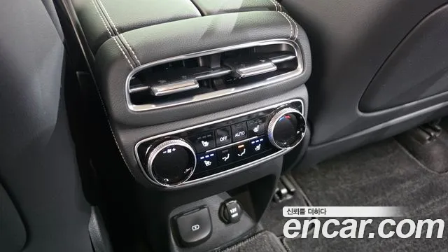 Genesis GV80 — Фото автомобиля 23
