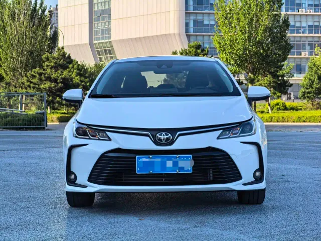 Toyota Corolla — Фото автомобиля 2