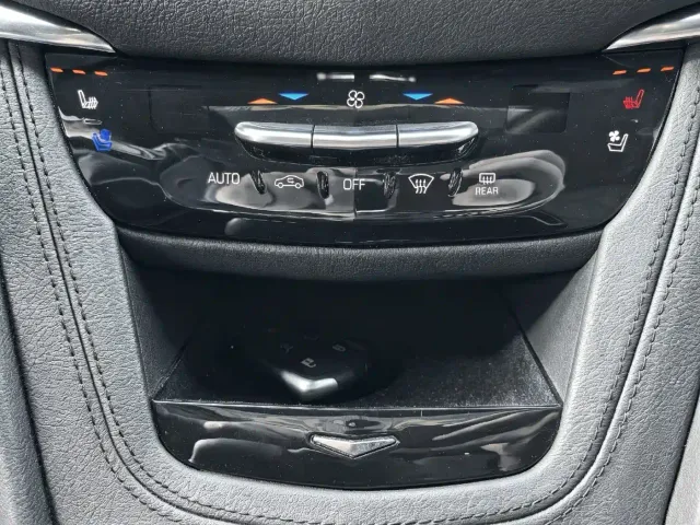 Cadillac XT5 — Фото автомобиля 11
